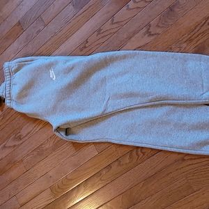 Nike standard fit taper leg sweatpants